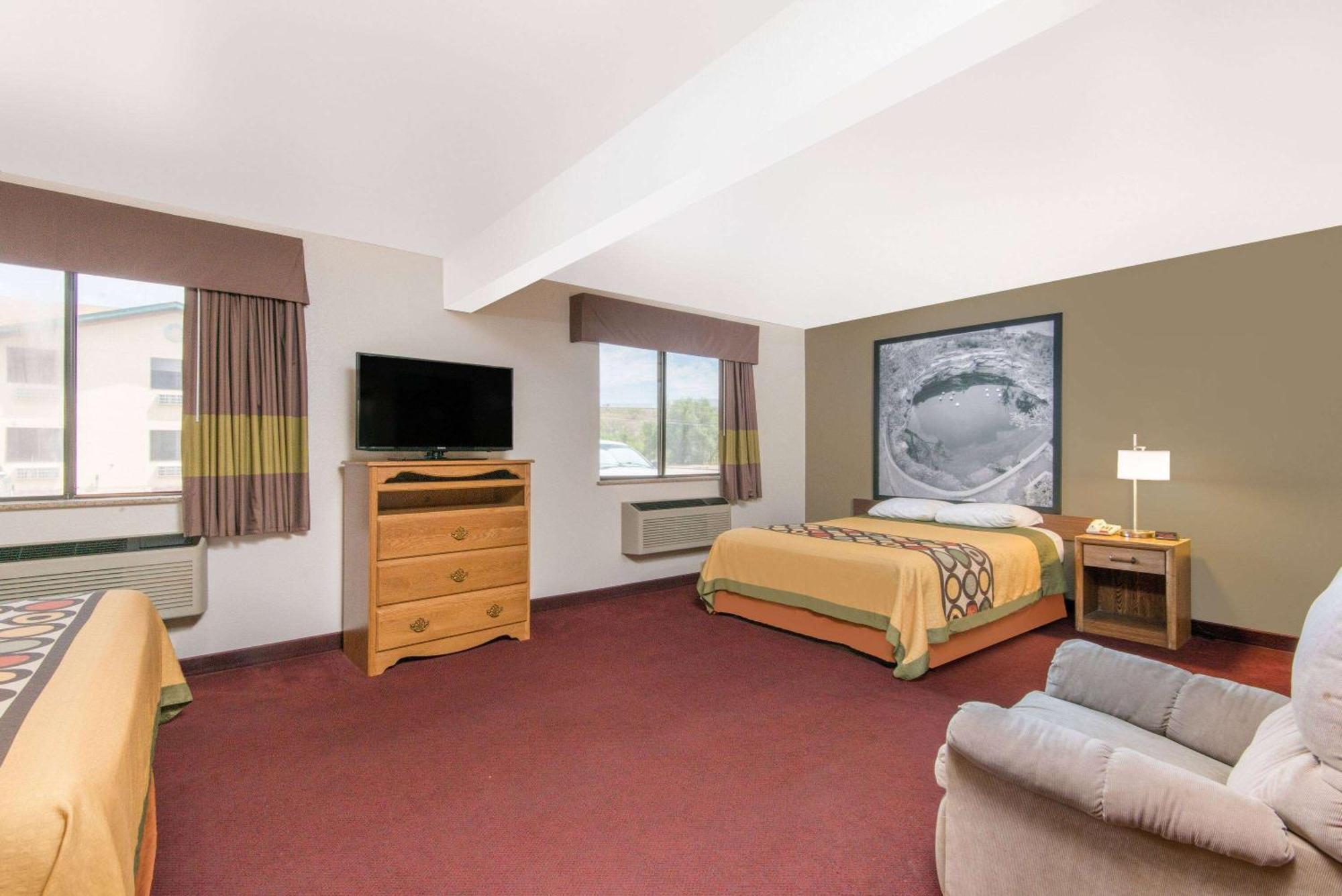 ซูเปอร์ 8 บาย วินด์แฮม ซานตา โรซา Hotel ซานตาโรซา ภายนอก รูปภาพ