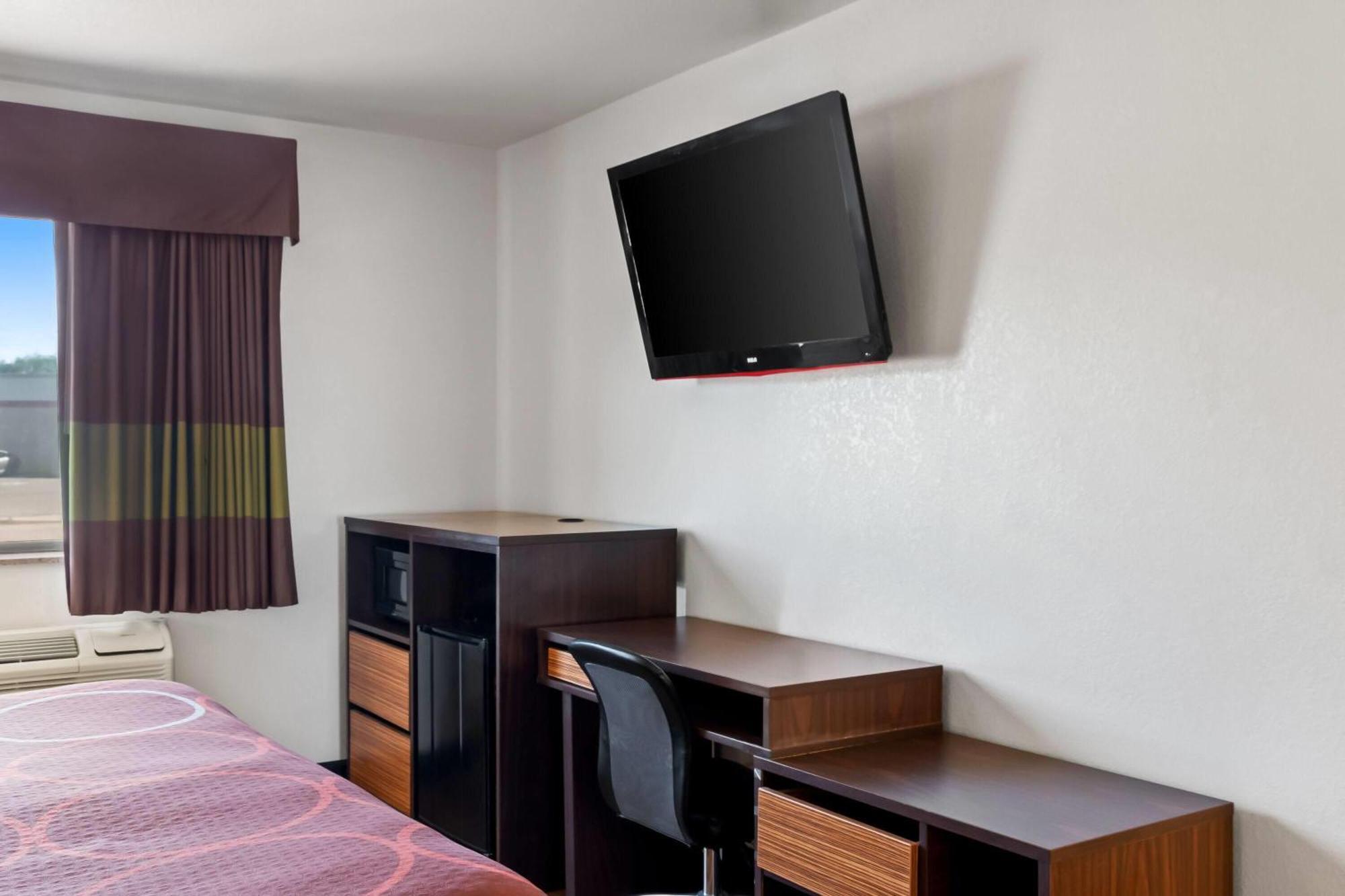 ซูเปอร์ 8 บาย วินด์แฮม ซานตา โรซา Hotel ซานตาโรซา ภายนอก รูปภาพ