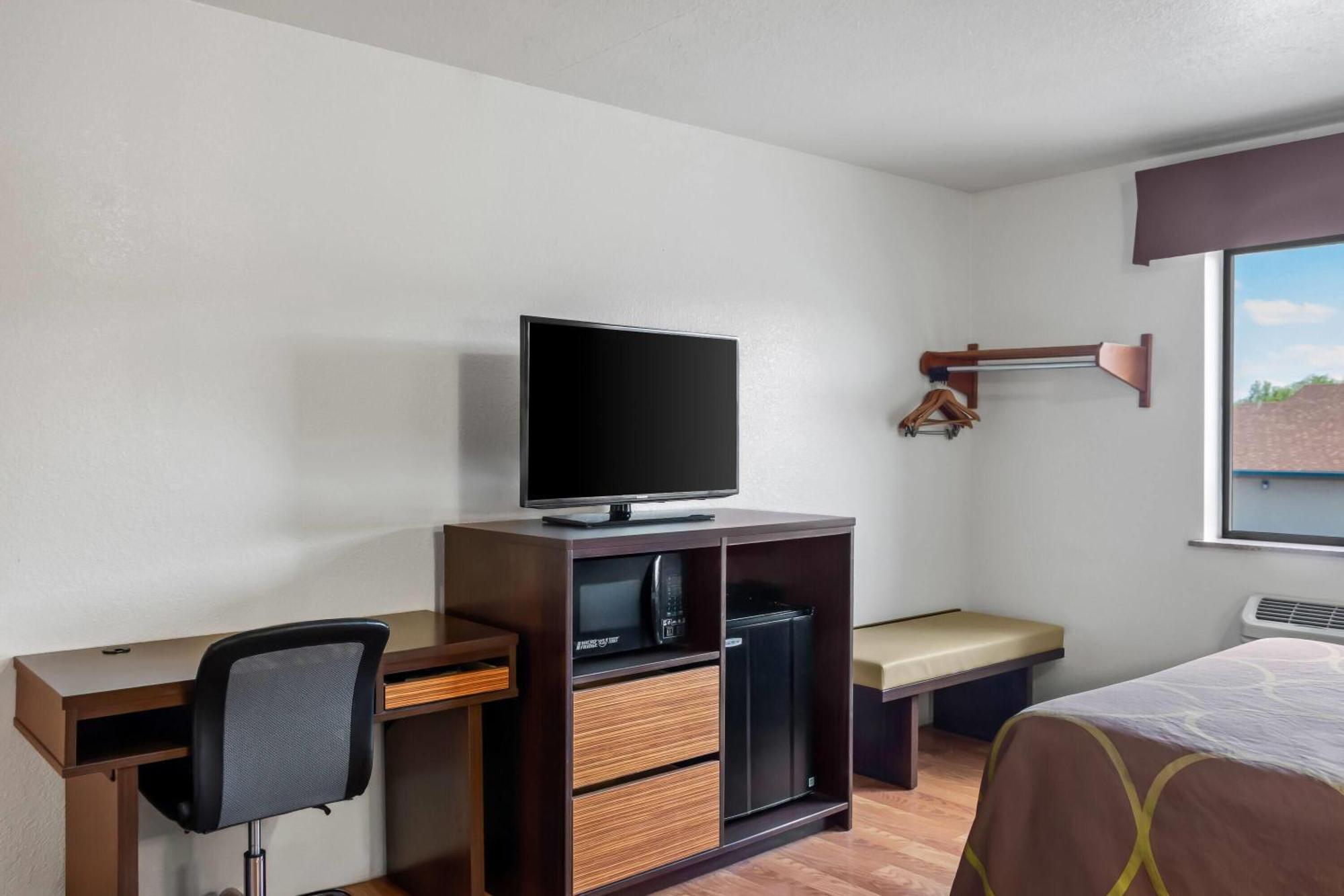 ซูเปอร์ 8 บาย วินด์แฮม ซานตา โรซา Hotel ซานตาโรซา ภายนอก รูปภาพ