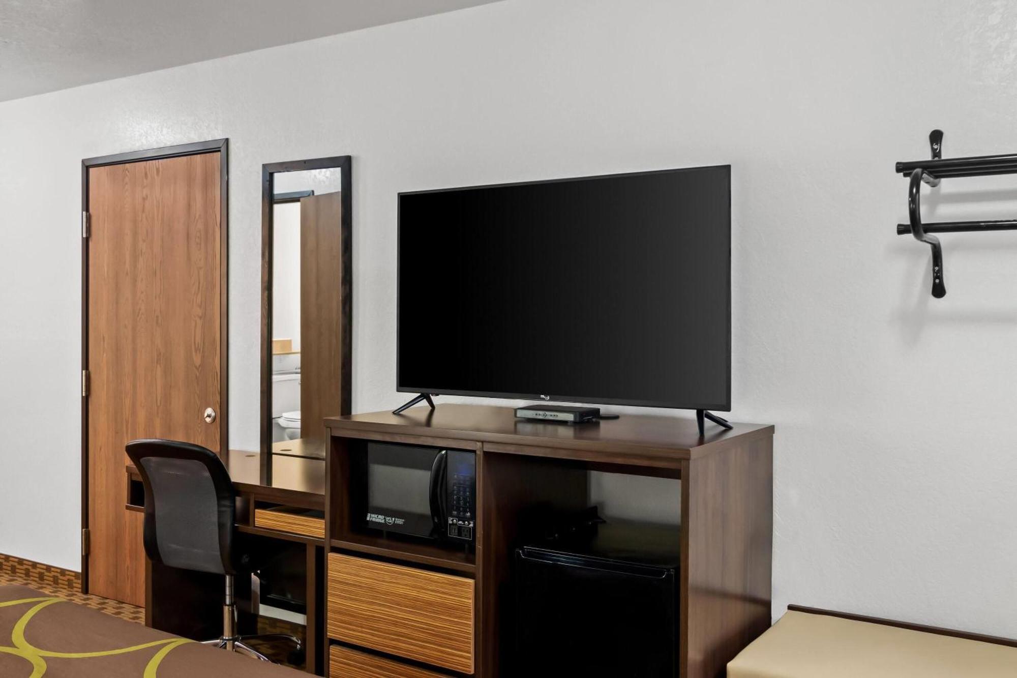 ซูเปอร์ 8 บาย วินด์แฮม ซานตา โรซา Hotel ซานตาโรซา ภายนอก รูปภาพ